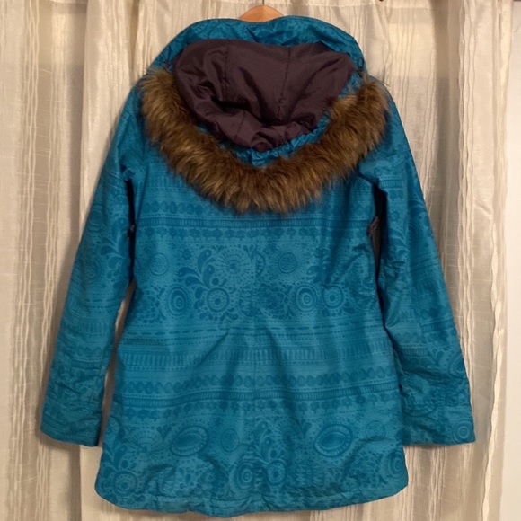 Women’s Burton ski jacket - Picture 3 of 8